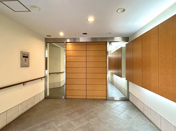 D'クラディア荻窪　エントランス