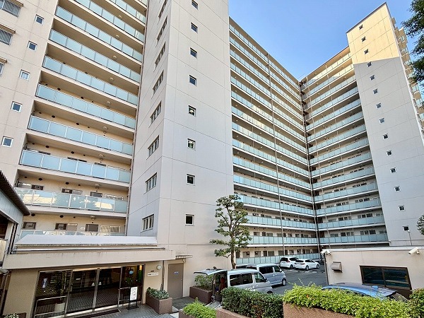 飯田橋第二パークファミリア　外観正面