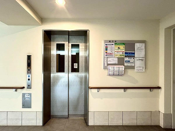 D'クラディア荻窪　エレベーター