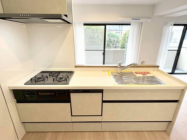 ライオンズガーデン上北沢_システムキッチンの写真