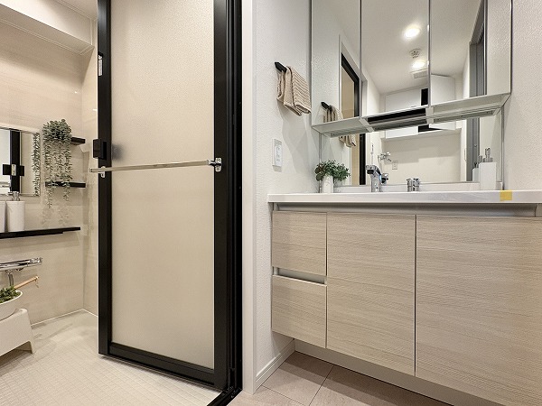 リーベスト上池台_清潔感のあるパウダールームの写真