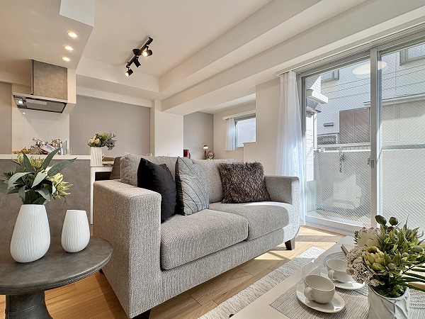 リーベスト上池台_日当たり良好なリビングダイニングキッチンの写真