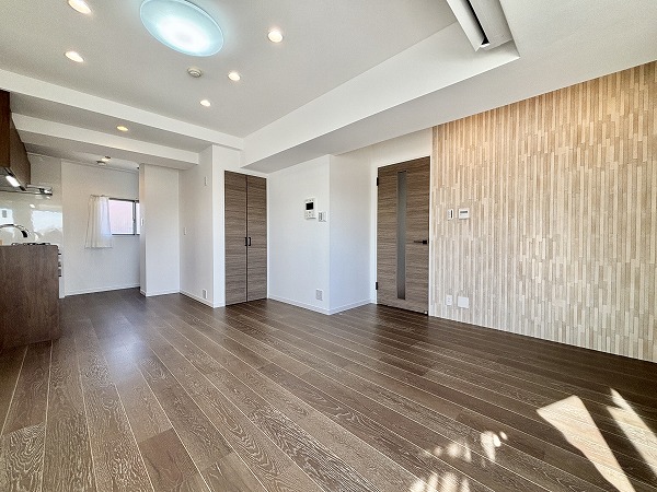 恵比寿ブルーメ_フルリノベ―ション済みのお部屋の写真