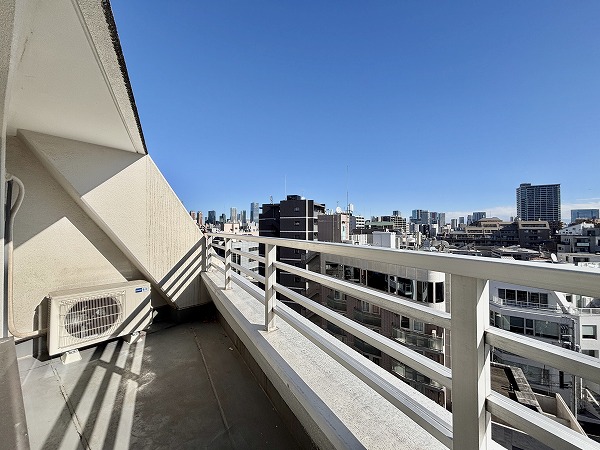 恵比寿ブルーメ_開放的なルーフバルコニーの写真