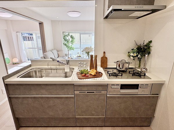 三井馬事公苑南ハイツ_セミオープンキッチンの写真