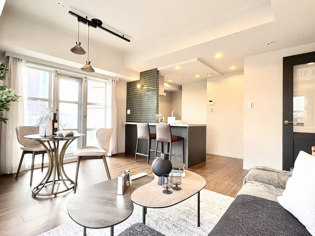 ラコント新宿セントラルパークアパートメント