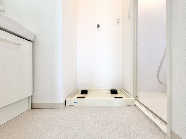 ライオンズマンション松原第2_広々としたパウダールームの写真 