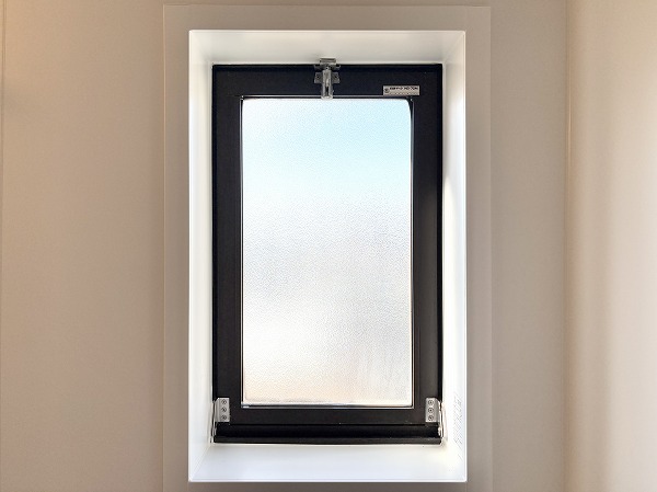 ライオンズマンション松原第2_バスルーム窓の写真 