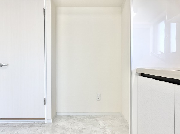 ライオンズマンション松原第2_冷蔵庫置き場の写真 