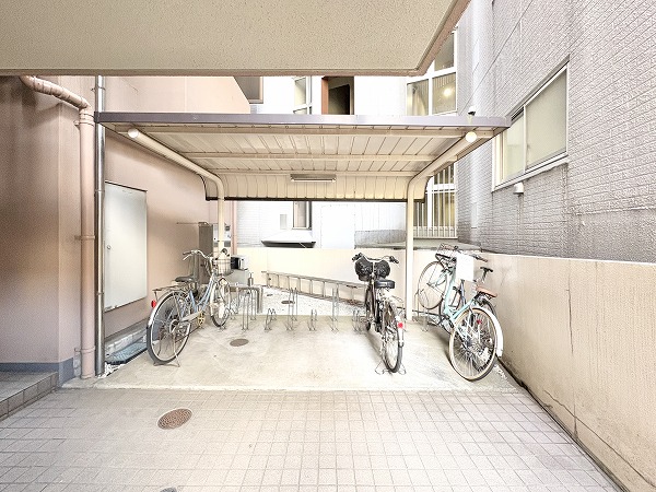 ルセージュ初台 駐輪場