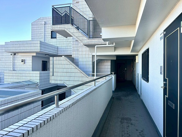 ベルハイム西荻窪第3　外廊下