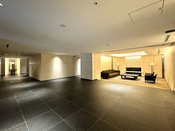 パークレ・ジェイド白金レジデンス　ロビー