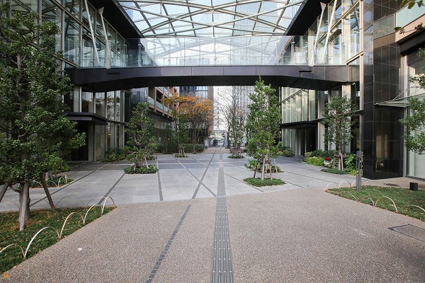 大崎ウエストシティタワーズE棟　アトリウムプラザ