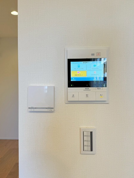 プラウド成城_床暖房パネルの写真 