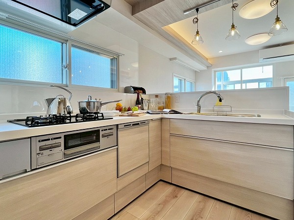 碑文谷寿マンション_おしゃれなキッチンの写真