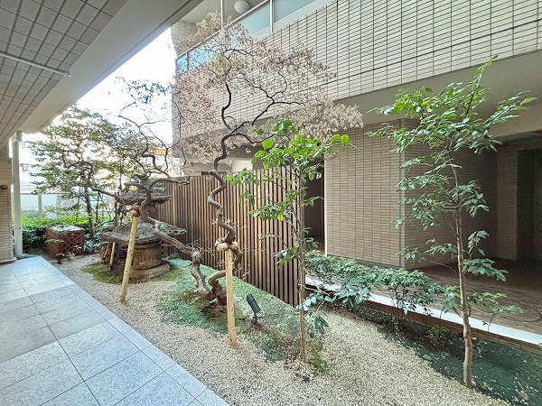ヒルズ目白台　中庭