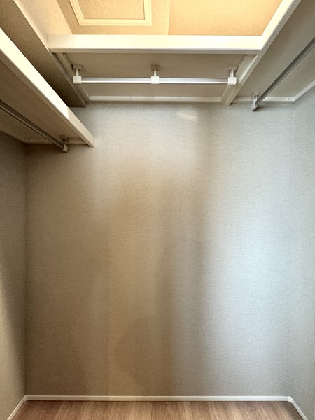 エンゼルハイム大森町参番館_ウォークインクローゼットの写真