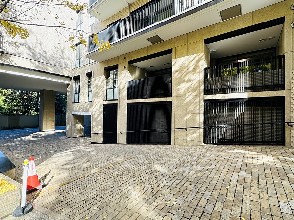 パークレ・ジェイド白金レジデンス　アプローチ