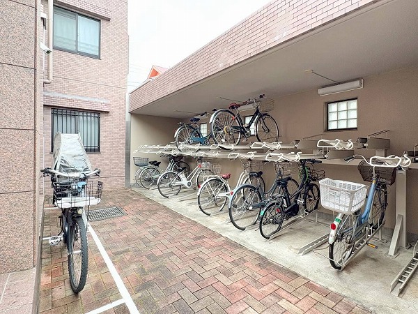 ライオンズガーデン上北沢　駐輪場