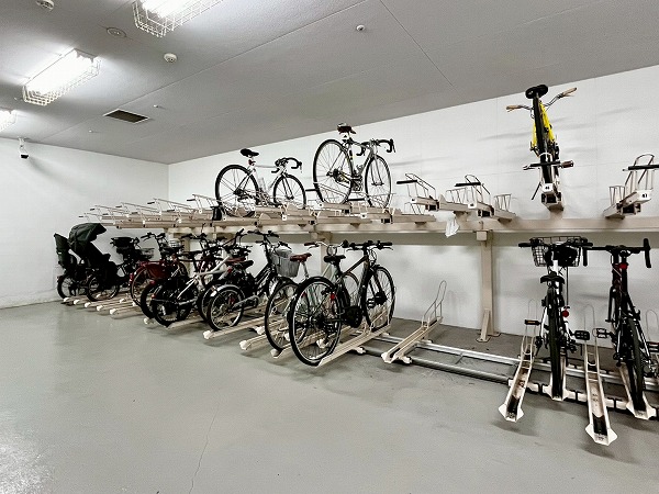 アトラス渋谷公園通り　駐輪場