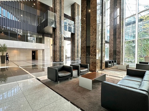 大崎ウエストシティタワーズE棟　エントランスホール