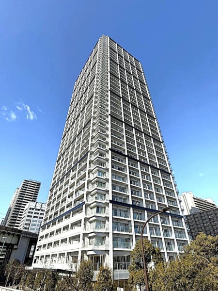 ベイクレストタワー　外観　遠くから