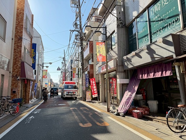 マンション近く