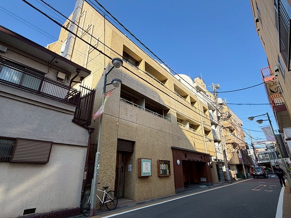 ベルメゾン鷹番　外観　左