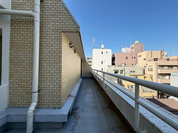 ベルメゾン鷹番_バルコニーの写真