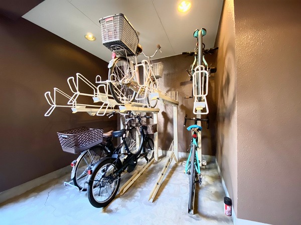 カインドステージ四谷三丁目　駐輪場