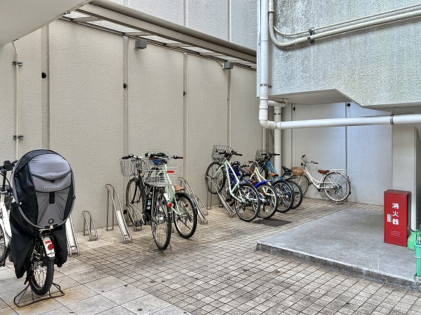 パレ駒場 駐輪場