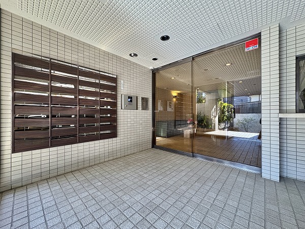 パレ駒場 エントランス