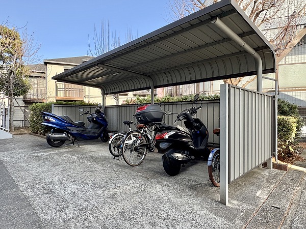 上野毛リッツハウス C館 駐輪場/バイク置き場