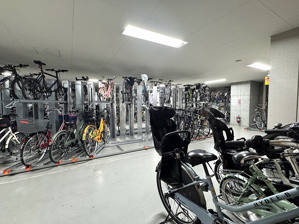 ベイクレストタワー　駐輪場